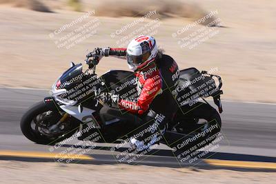 media/Dec-10-2023-SoCal Trackdays (Sun) [[0ce70f5433]]/Turn 9 Inside Set 2 (1115am)/